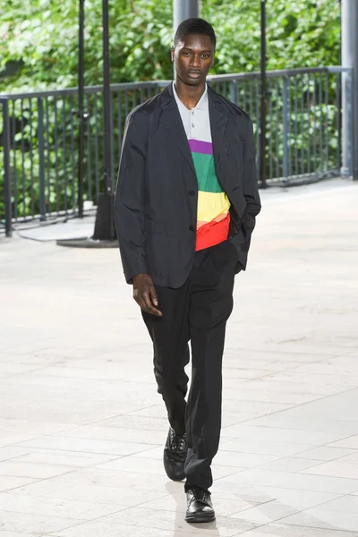 Look 23